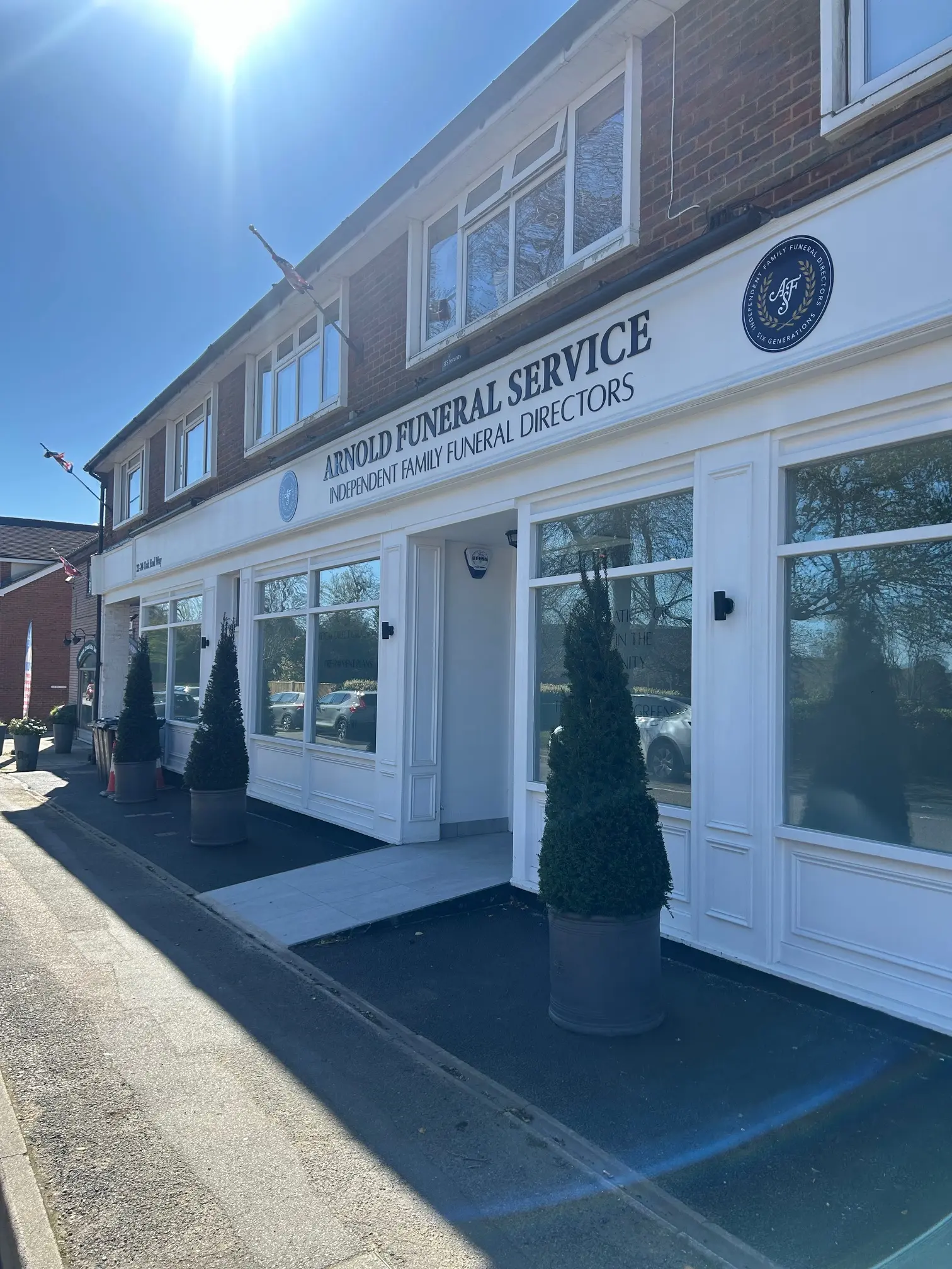 Arnold Funeral Service Gerrards Cross branch exterior on Oak End Way